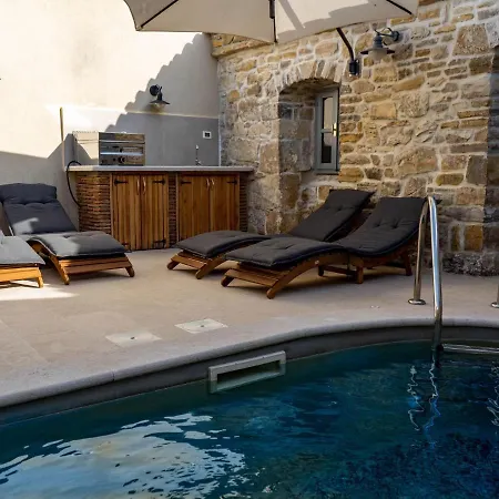 Comfortable Holiday With Pool Potpican